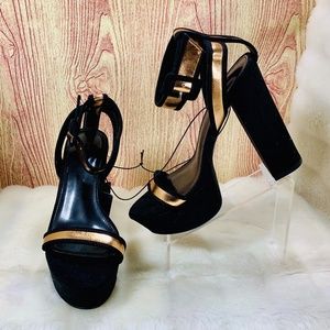 Black and Rose Gold Platform Heels NWT